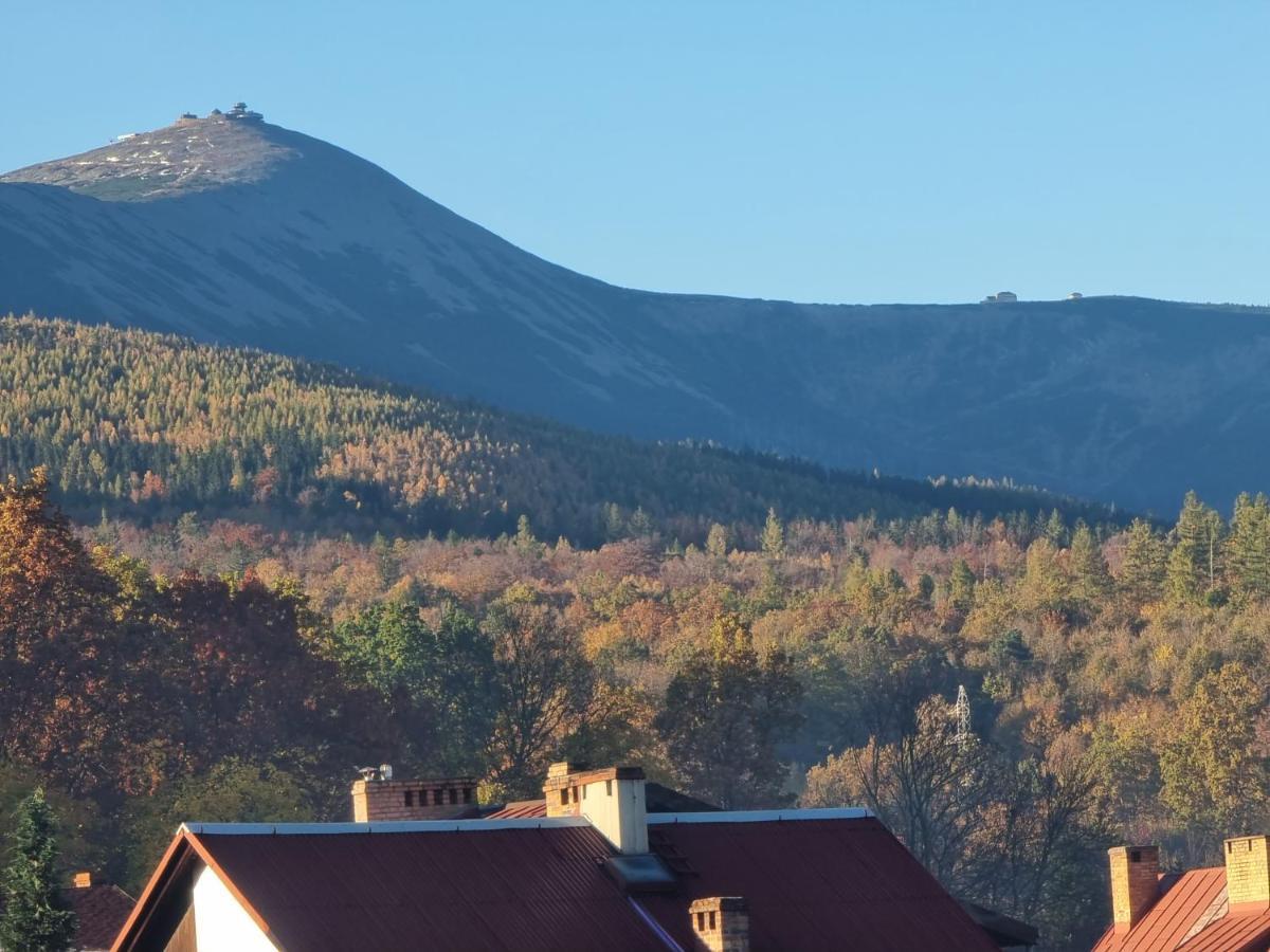 Apartament W Karkonoszach Apartman Kowary Kültér fotó