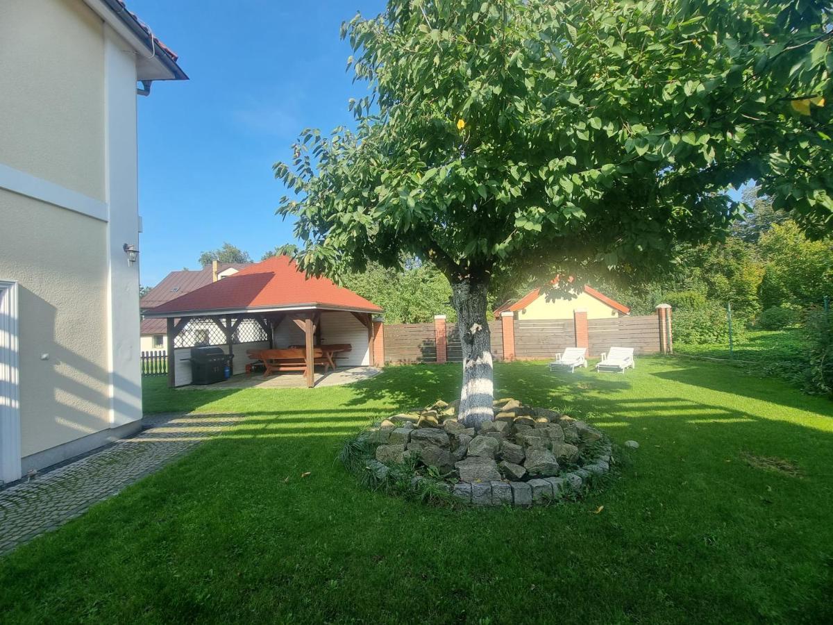 Apartament W Karkonoszach Apartman Kowary Kültér fotó